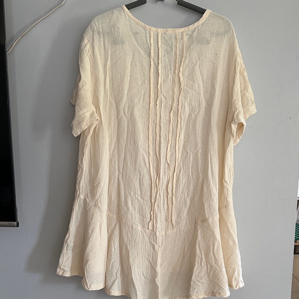 Oh My Gauze! Cream V-Neck Textured Tunic Top size 1 - Picture 9 of 13